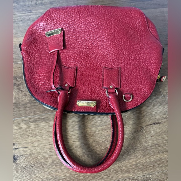 BURBERRY-AUTHENTIC (Preowned) Large Red Leather Handbag with Gold Hardware - Picture 4 of 16